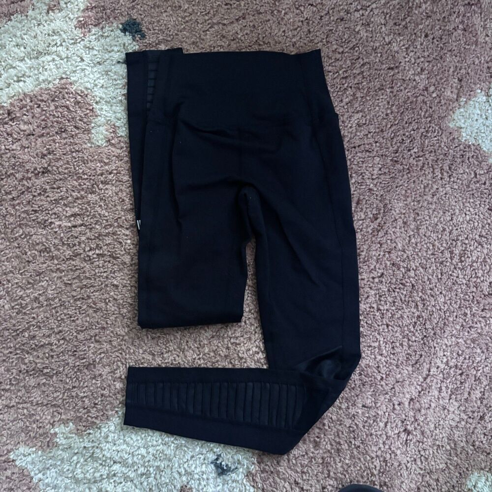 Alo Yoga 7/8 High-Waist Moto Legging Black Size XS Athletic Yoga Workout Gym - Picture 5 of 11